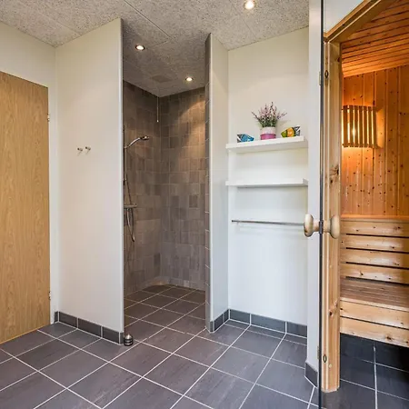 Ferienhaus 6 Person In Henne *